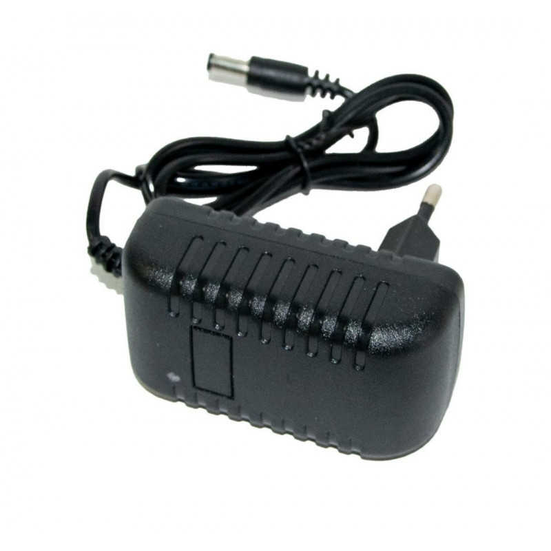 Мережевий зарядний пристрій / 12V 2A, AC/DC Power Adapter / Універсальний блок живлення / Чорний